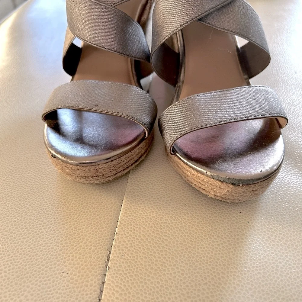 Yellow Box Women's Metallic Espadrille Wedges 8.5 Tan Neutral Strappy Stacked
